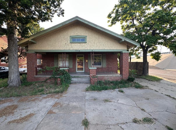 1904 S HARRISON Street, Amarillo, TX 79109-2621