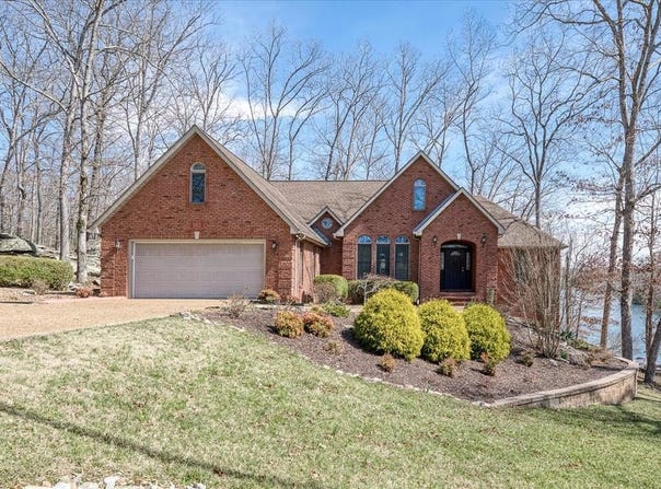 983 Tennessee Avenue, CROSSVILLE, TN 38555