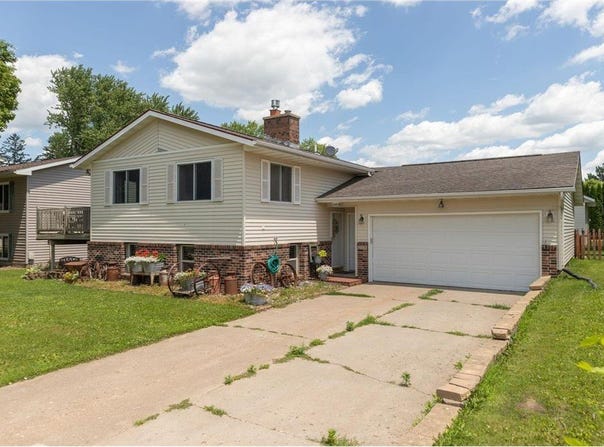 218 Main Street S, Dover, MN 55929