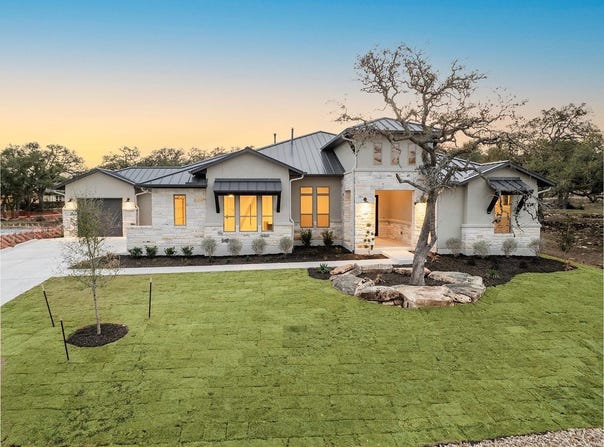 390 Crosswater LN, Dripping Springs, TX 78620
