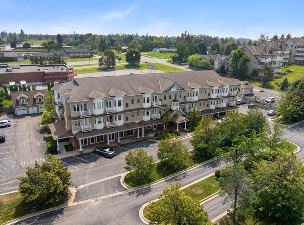 725 Harbor Watch Drive, Petoskey, MI 49770