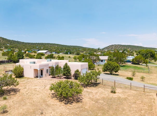 31 BABALOS Drive, Tijeras, NM 87059