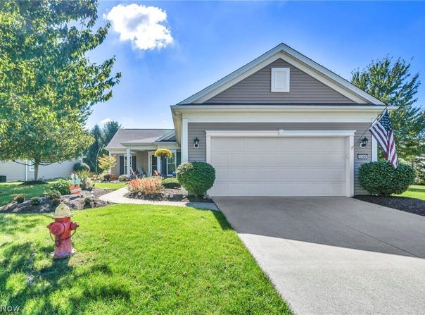 5304 Lake Forest Reserve Lane, Brunswick, OH 44212