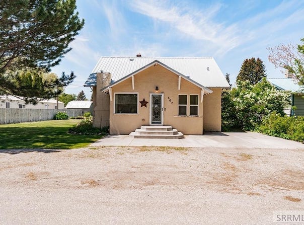 567 2nd E, Ririe, ID 83443