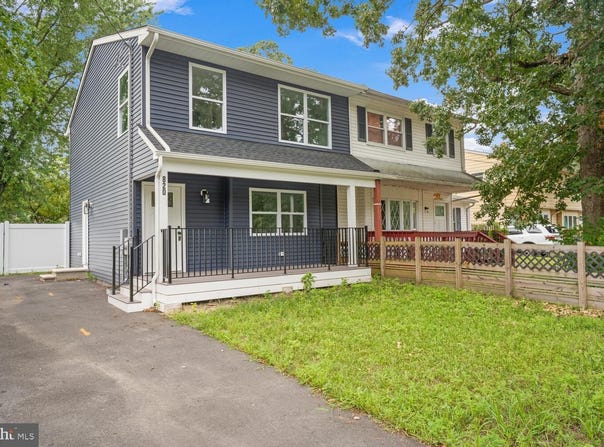 820 MAPLE STREET, LAKEHURST, NJ 08733