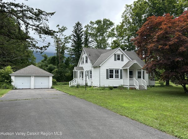 969 Blue Mountain Road, Saugerties, NY 12477