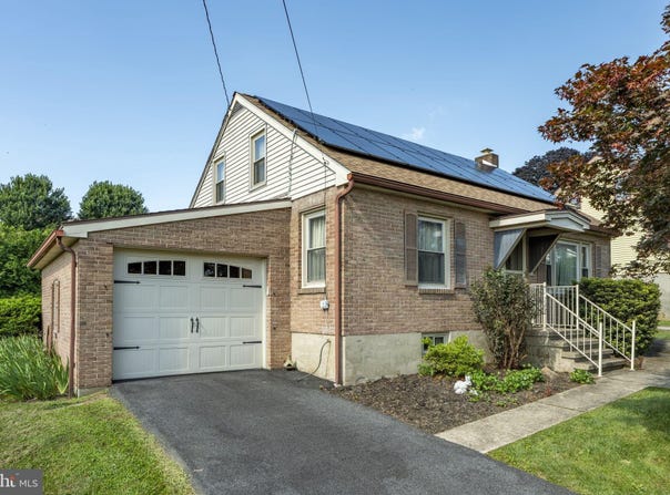 125 E COLLEGE AVENUE, WERNERSVILLE, PA 19565