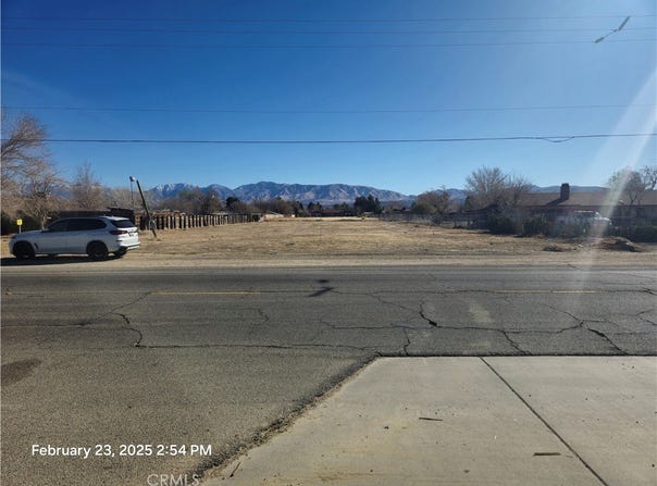 10516 E Avenue S, Littlerock, CA 93543