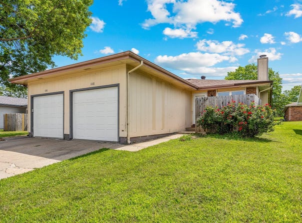 1016 S Lexington Avenue, Springfield, MO 65802