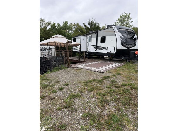 5054 Echo Drive, Brooklyn, IA 52211