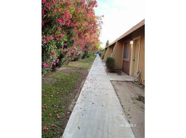405 Rick Ct, Ridgecrest, CA 93555
