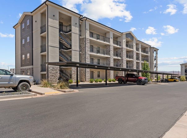 184 N LONE ROCK, Hurricane, UT 84737