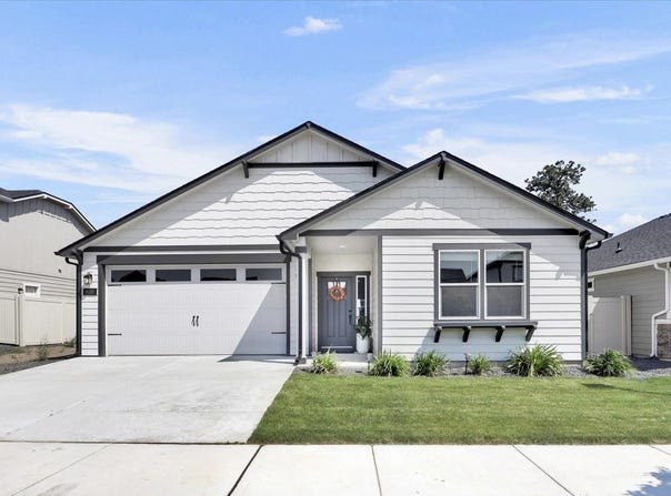 18381 E 17th Ave, Greenacres, WA 99016