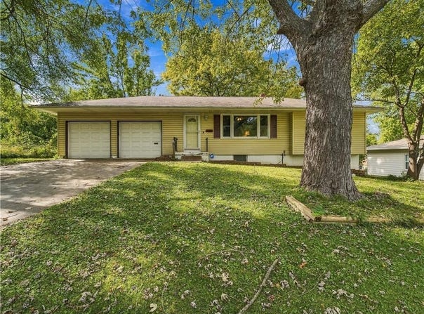 8314 Kentucky Avenue, Raytown, MO 64138