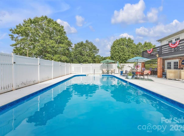 1 Plaza Drive, Granite Falls, NC 28630