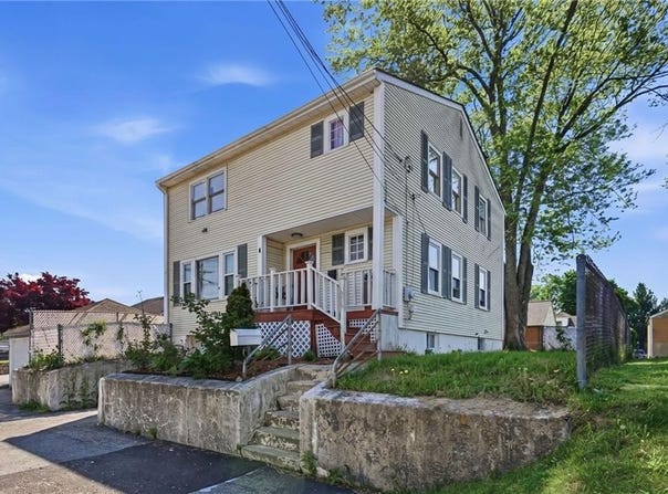 4 Rosemont Avenue, Johnston, RI 02919
