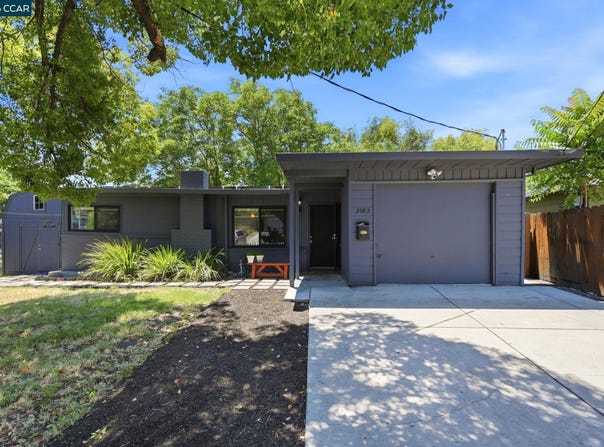 2082 Overhill Rd, Concord, CA 94520