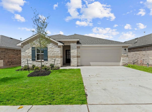 1836 Dandy Brush Dr, Leander, TX 78641