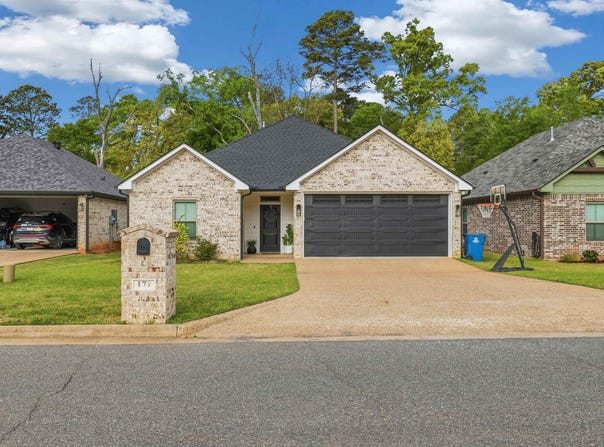 171 Ron Boyett, White Oak, TX 75693