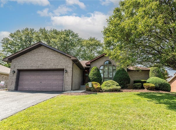 406 Dove Dr., South Union Twp, PA 15401