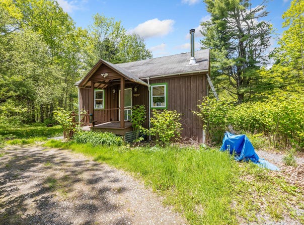 458 Carding Machine Road, Bowdoinham, ME 04008