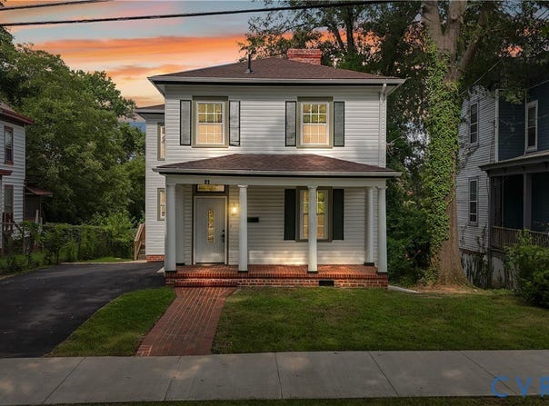 21 Pine Street, Petersburg, VA 23803