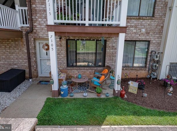7105 HILLTOP DRIVE, BROOKHAVEN, PA 19015