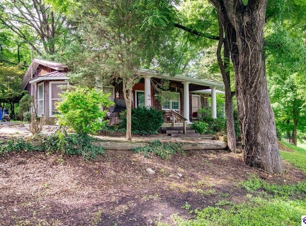 655 Dry Valley Church Lane, Irvington, KY 40164