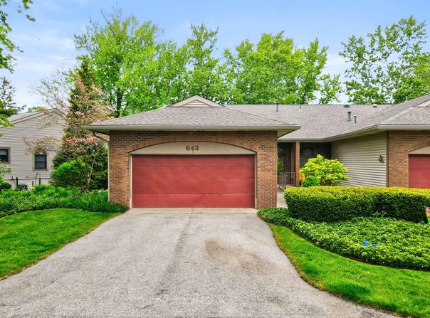 643 Crestview Street, Holland, MI 49423