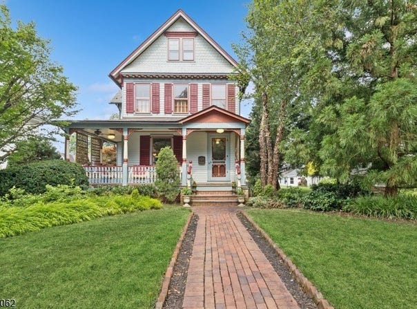25 Vanderveer Ave, Somerville Boro, NJ 08876-2506