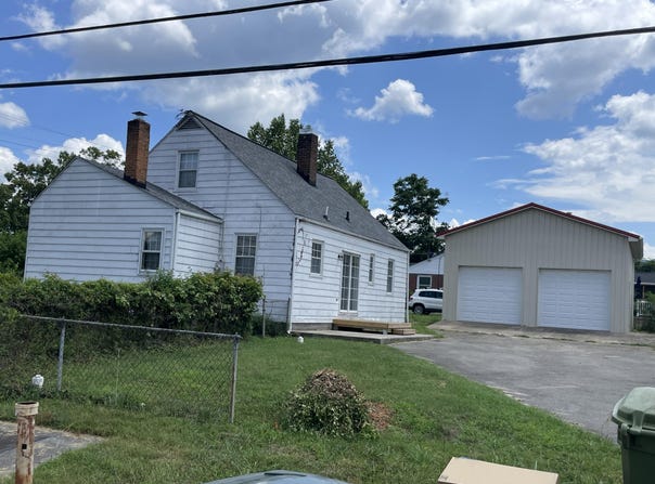 2105 MOUNTAIN AVE, Salem, VA 24153