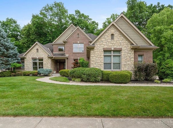 1643 Hawk Ridge Drive, Hamilton Twp, OH 45039