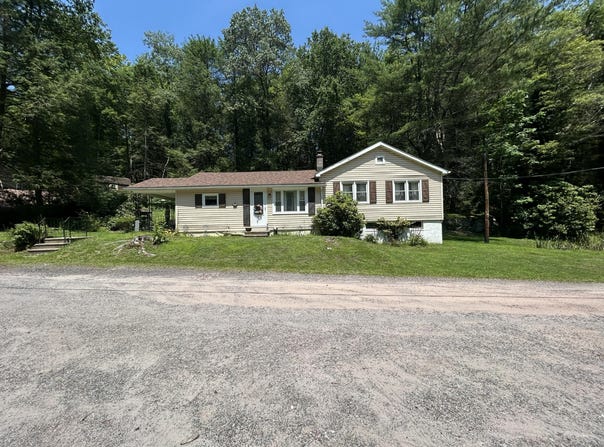 70 Indian Run Road, Weatherly, PA 18255