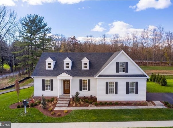 4630 OLD SAUCON, BETHLEHEM, PA 18015