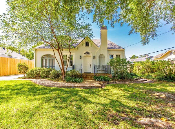 1716 Daspit, Houma, LA 70360