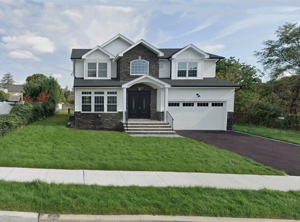 255 Maple Avenue, East Meadow, NY 11554