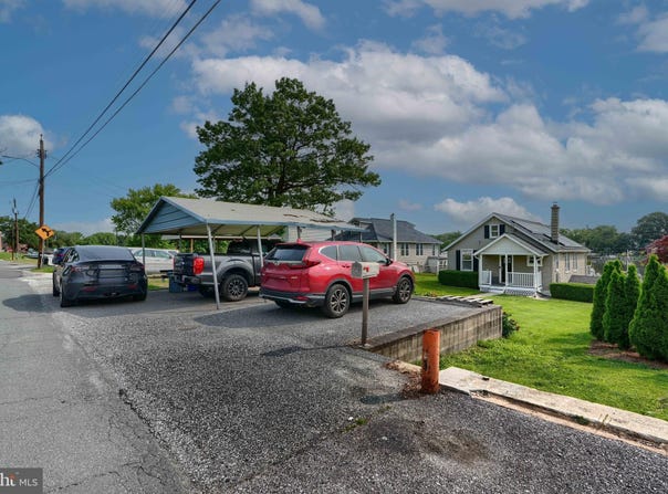 8204 BEACH DRIVE, BALTIMORE, MD 21222