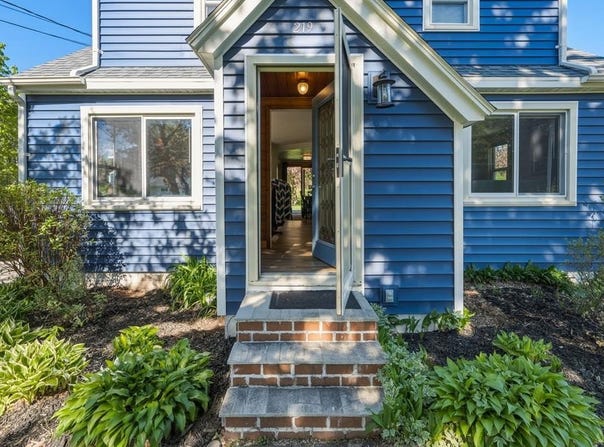 219 S Hudson Ave, Sturgeon Bay, WI 54235