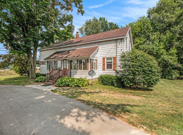 8386 Herrington Avenue NE, Belmont, MI 49306