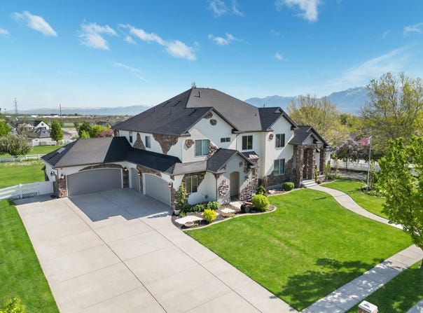 3702 W WASATCH Dr, Bluffdale, UT 84065