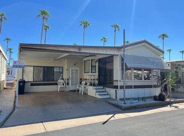 4860 E Main St., Mesa, AZ 85205
