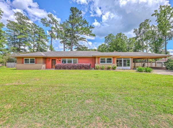 1117 Harvey Street, Holly Hill, SC 29059