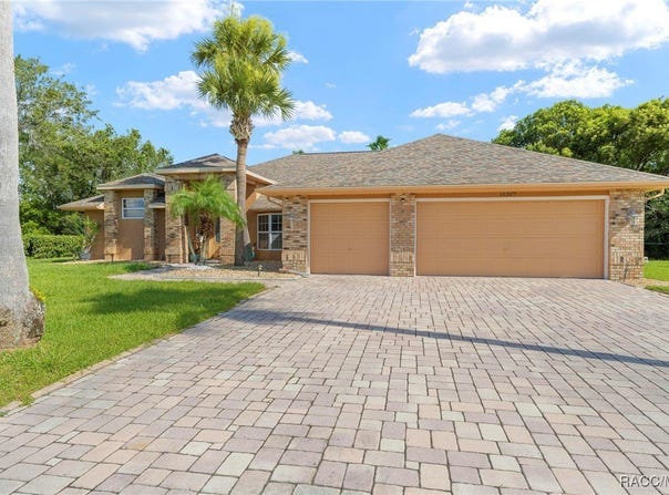 14207 Cornewall Lane, Spring Hill, FL 34609