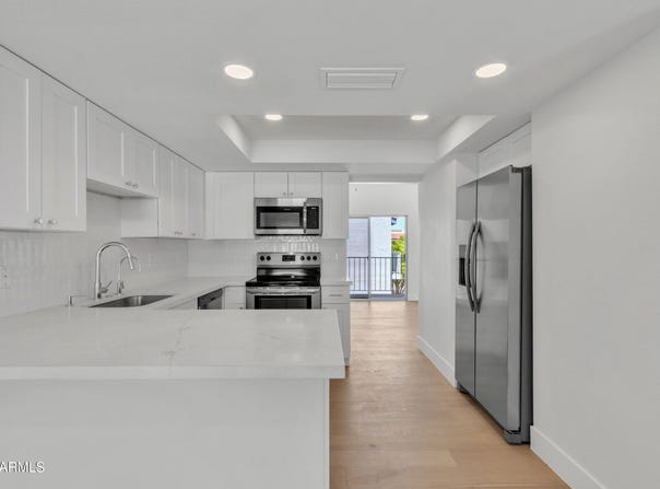 220 N 22ND Place, Mesa, AZ 85213