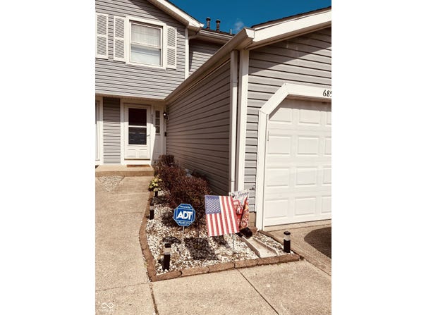 6853 Cross Key Drive, Indianapolis, IN 46268