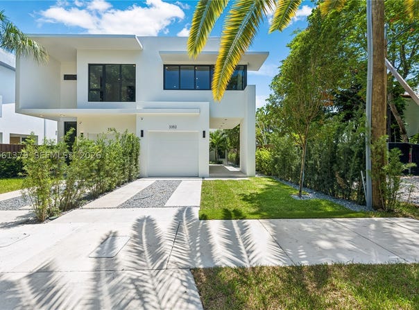 3352 SW 28th Ter, Miami, FL 33133