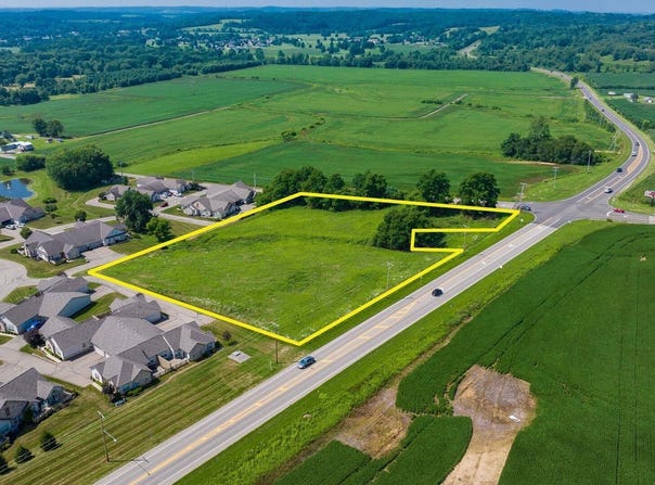 1650 Richvale Road, Zanesville, OH 43701