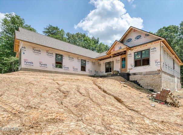 138 Magnolia Lane, Crossville, TN 38555