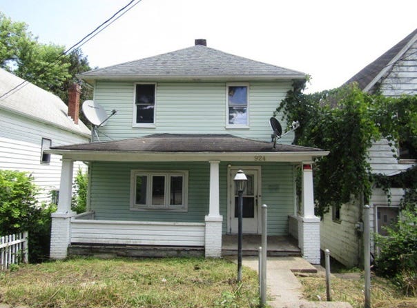924 Grant Ave, Monessen, PA 15062