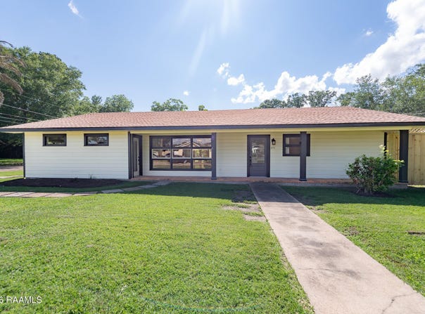 651 S 2nd Street, Eunice, LA 70535
